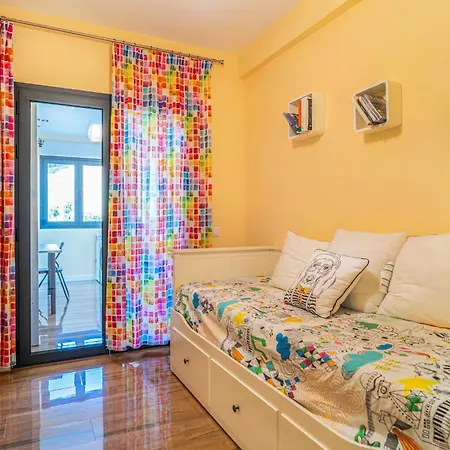 Holiday home Gorgeous In With Kitchen Benalmadena